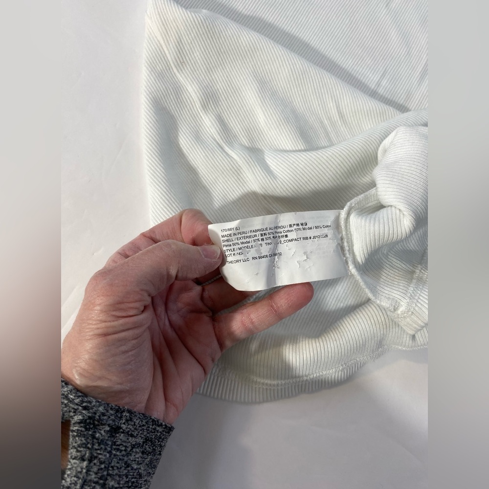Theory Tiny Tee in Ribbed Cotton Large pre owned - Picture 14 of 15
